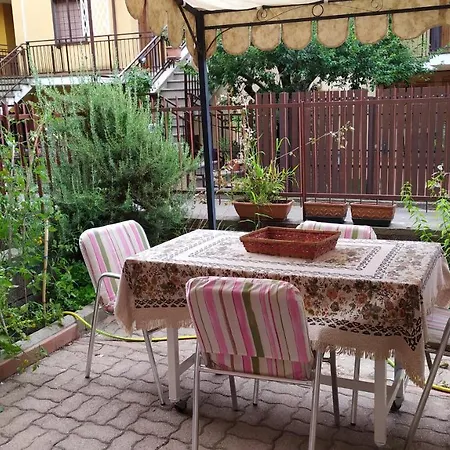 Desi Apartment *
